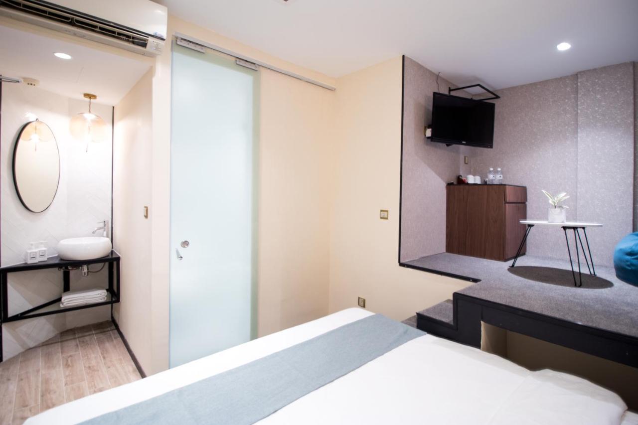 Harbour Ville Hotel - Hamilton Singapour Extérieur photo