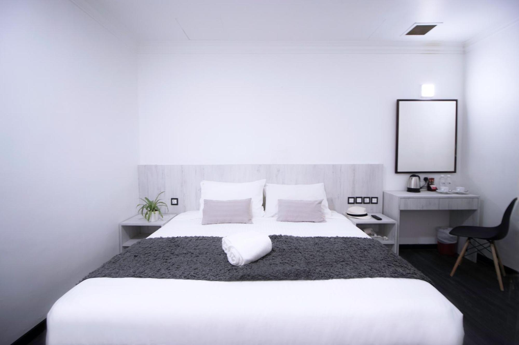 Harbour Ville Hotel - Hamilton Singapour Extérieur photo