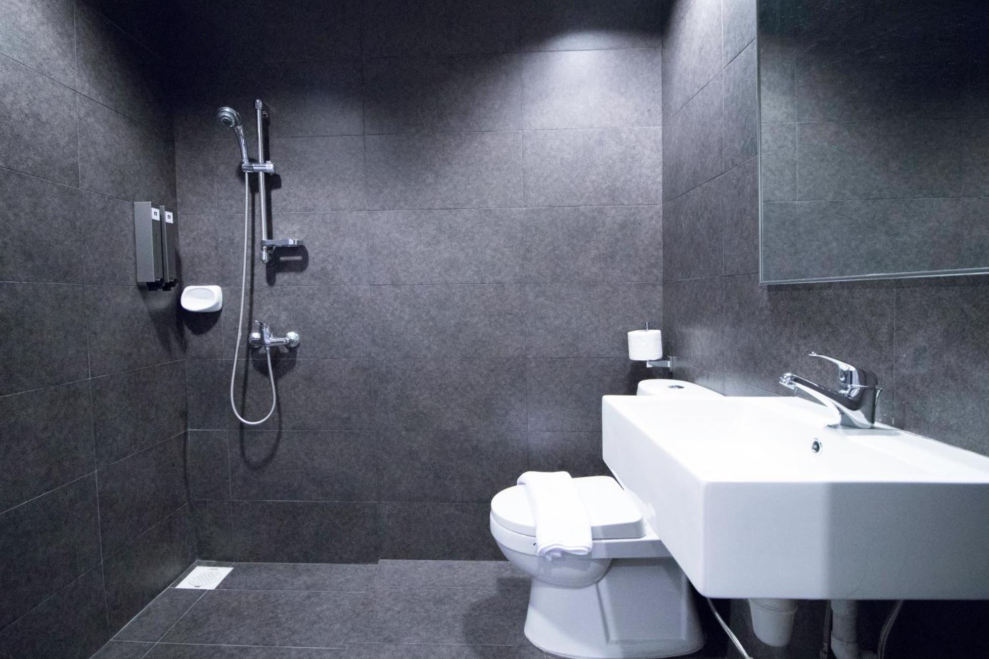 Harbour Ville Hotel - Hamilton Singapour Extérieur photo